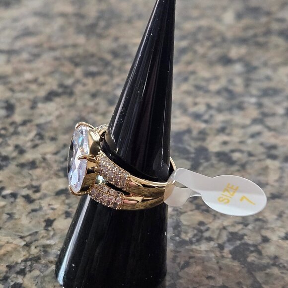 Bomb Party RG98310 "Fine Details" Diamond Cubic Zirconia Gold Sz 7 - Picture 4 of 5